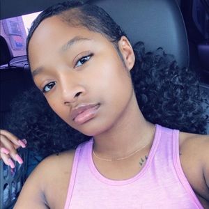 Meet your Posher, Tamia